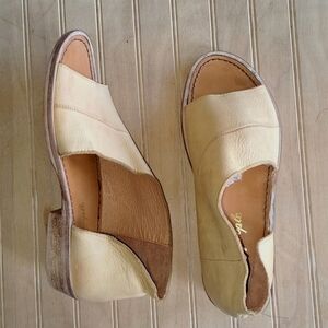 Free People Mont Blance Open Toe Cut Out Soft Leather Sandals Flats Minimalistic